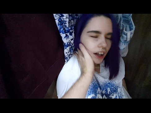 ❤️ Leidsin oma õe kapist ja aitasin tal cumida ❤️❌ Pornovideo at et.basseyn-vsem.ru ☑